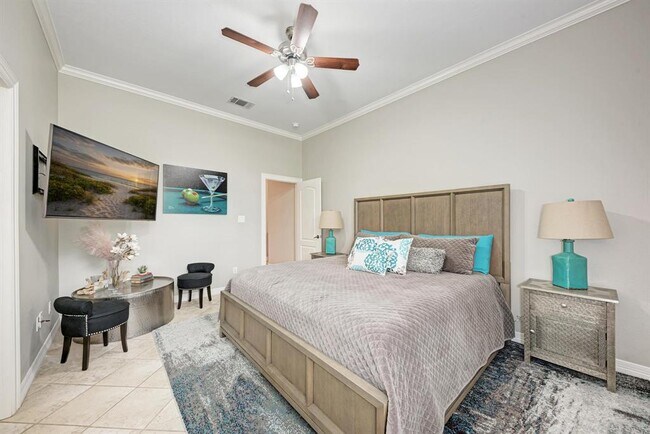 Building Photo - 545 Tom Sawyer Rd