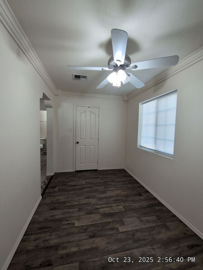 Building Photo - Welcome to your new cozy, immaculate and s...