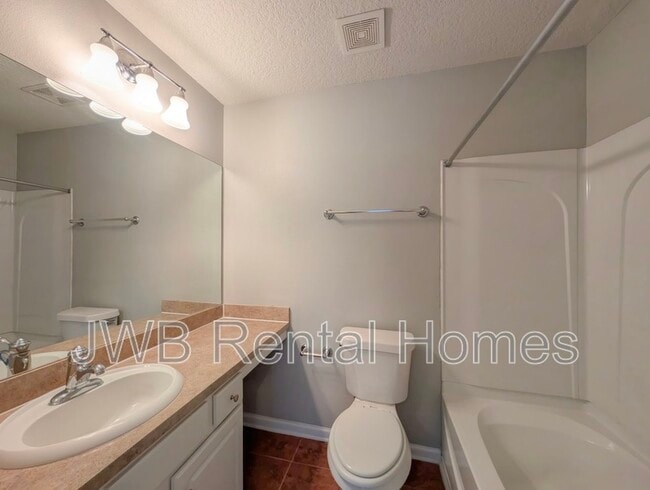 Building Photo - 8090 Summer Cove Ct