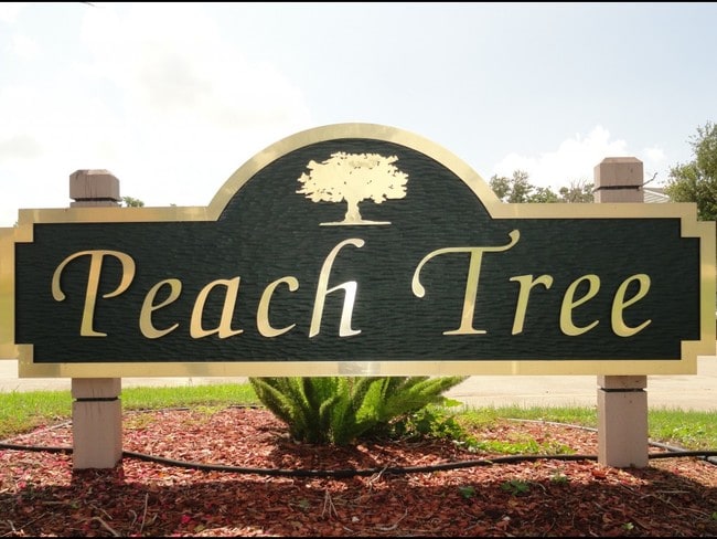 Building Photo - Peachtree Apartments
