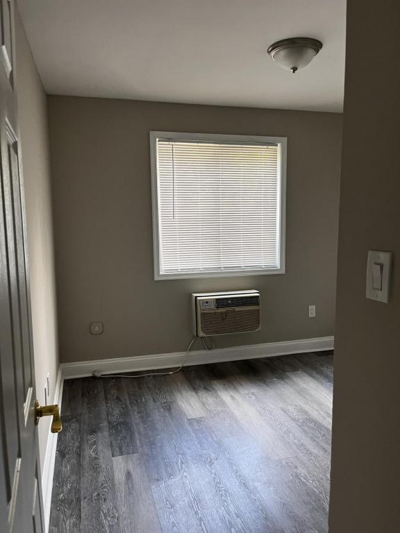 Building Photo - 3911 First St SE, Unit 202