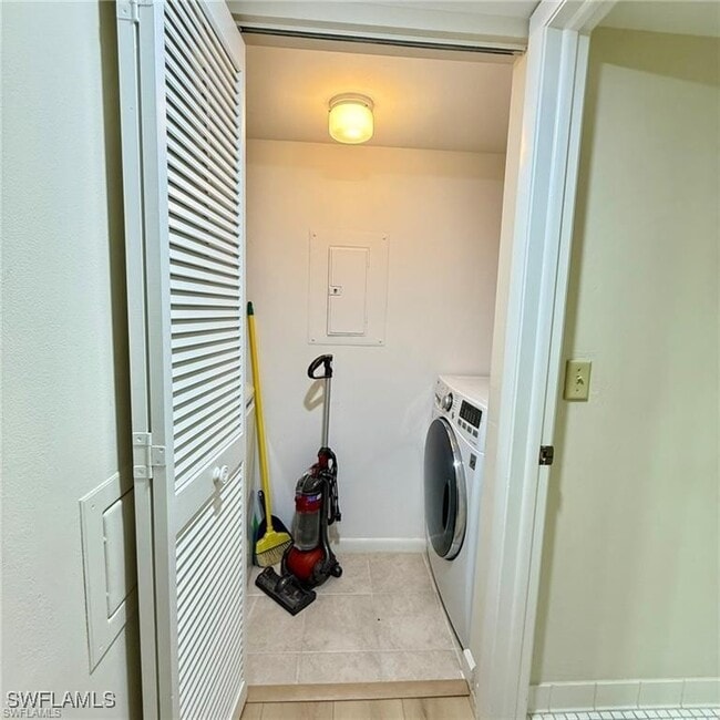 Building Photo - 57 High Point Cir W