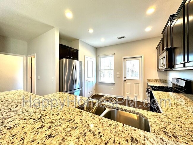 Building Photo - 182 Brookhaven Rd