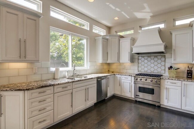 Building Photo - 657 Westbourne St