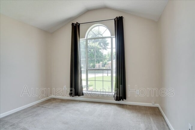 Building Photo - 141 Summerfield Cir