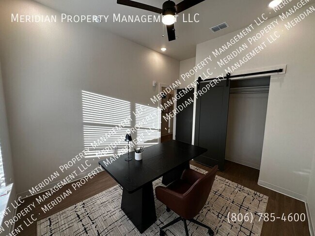 Building Photo - 5912 Erskine St