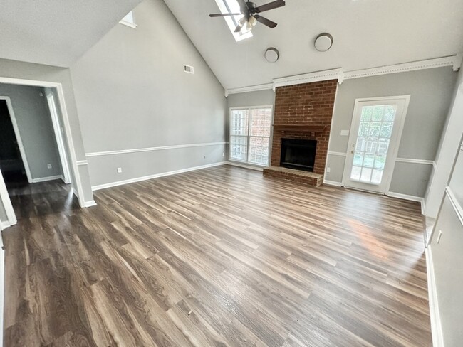 Building Photo - 8415 Woolrich Dr