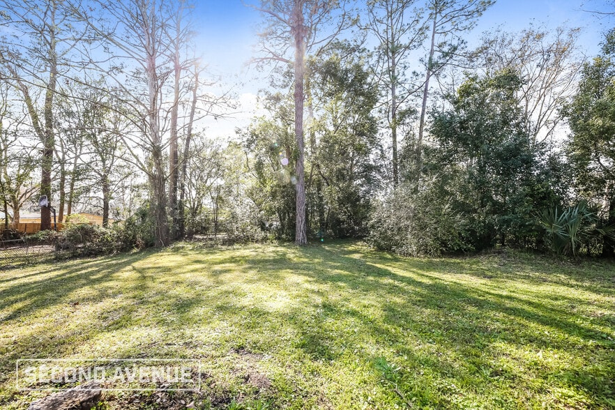 Building Photo - 9402 Devonshire Blvd