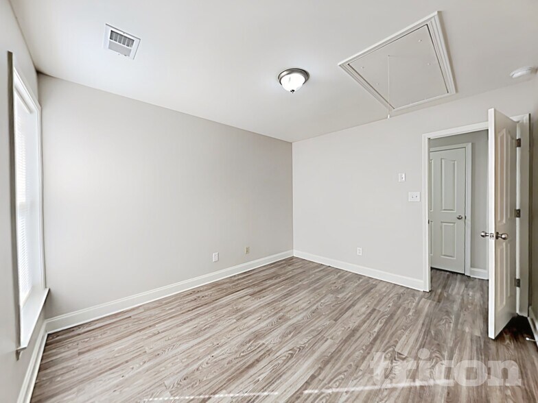 Building Photo - 4818 Samuel Richard St