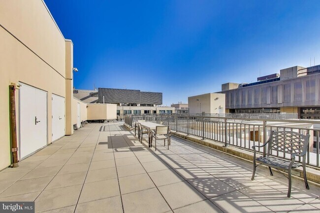 Building Photo - 915 E Street NW Unit 414
