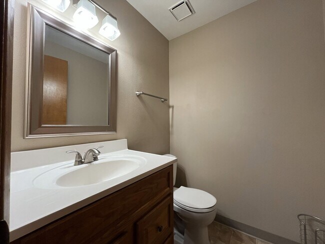 Building Photo - Light-Filled Three Bedroom Home with Private Bonus Space and Outdoor Living