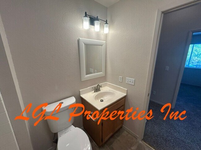 Building Photo - 4116 Woodwillow Ln