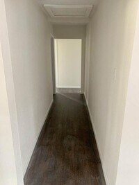 Building Photo - 303 Harlem St