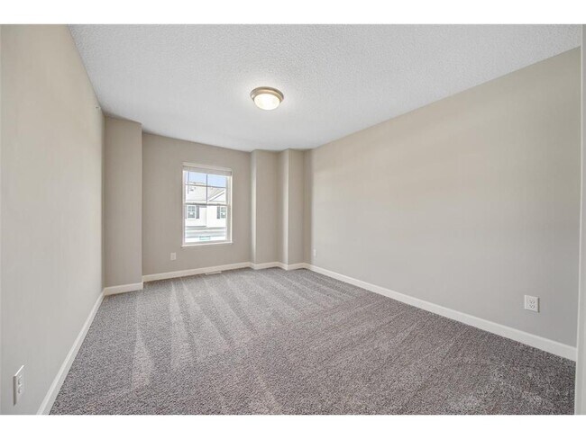 Building Photo - 10518 Weston Wy N