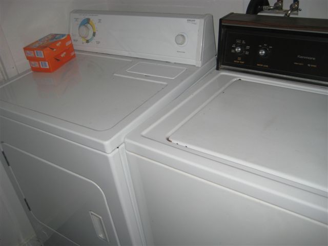 washer + dryer - 351 Vallejo St