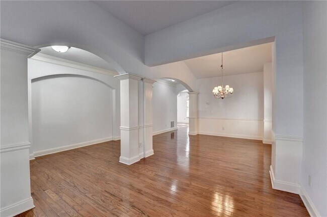 Building Photo - 2104 Nelms Pointe Landing