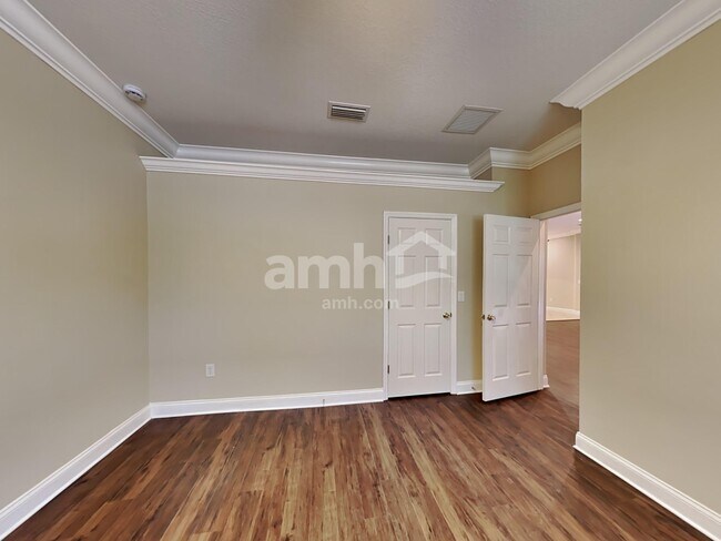 Building Photo - 8346 Old Town Dr