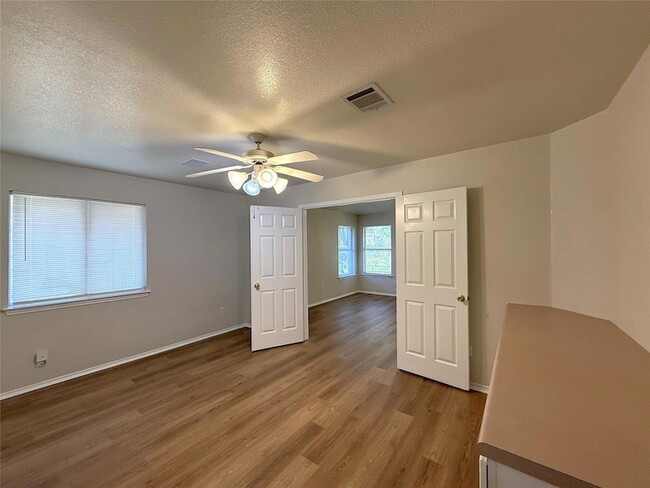 Building Photo - 3904 Cadoz Ct