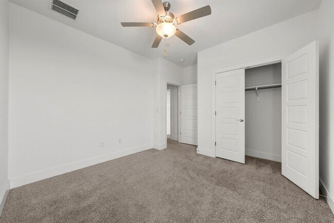 Building Photo - 12317 Maypole Bend
