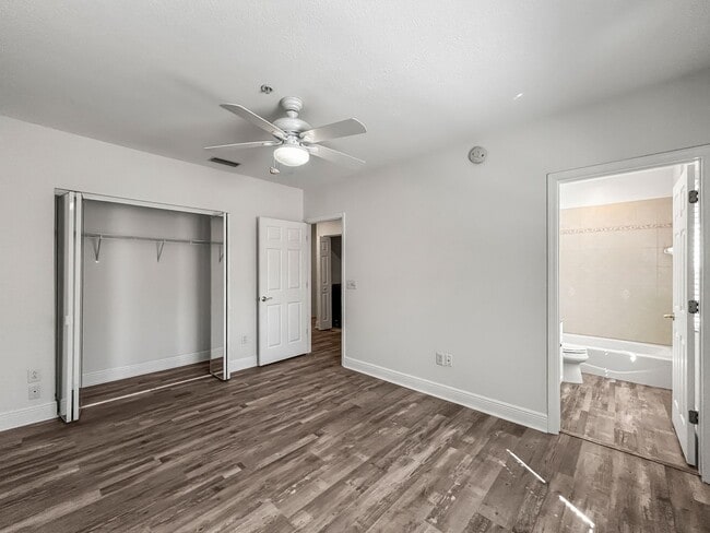 Building Photo - Stunning 3-Story Beach Townhome – Steps from the Gulf! 3bed|3bath