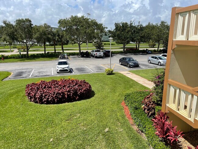 Building Photo - 27 Mansfield A