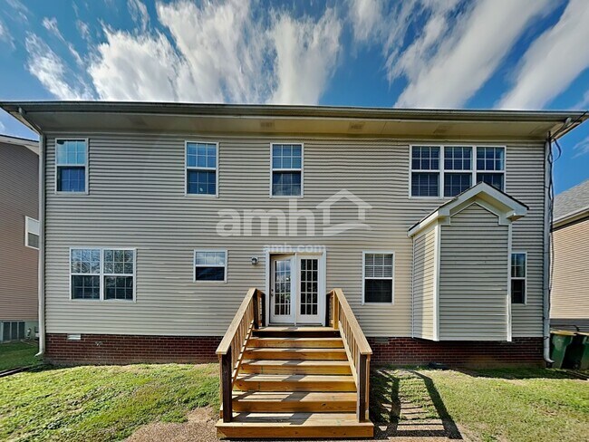 Building Photo - 3035 Romain Trail