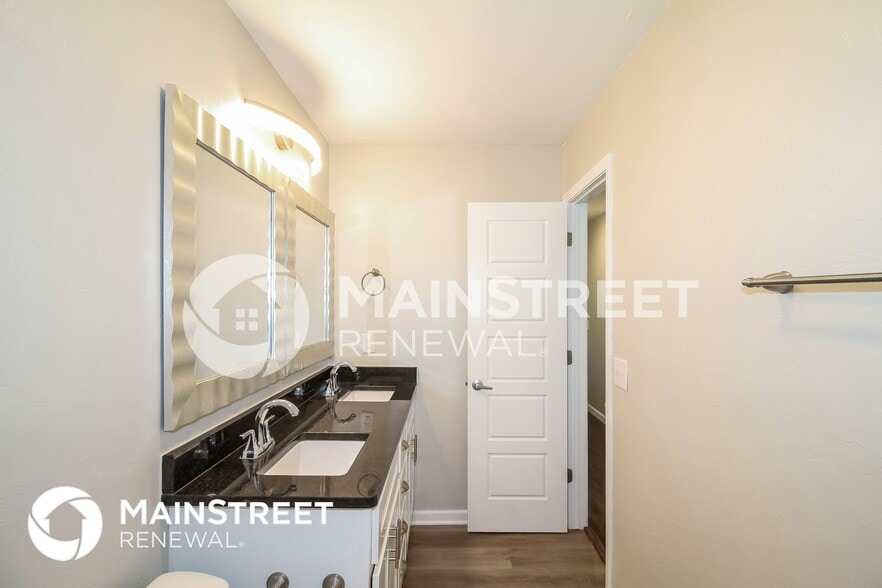Building Photo - 6332 NW 58th Terrace