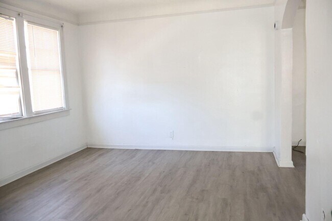 Building Photo - 15840 Indiana St