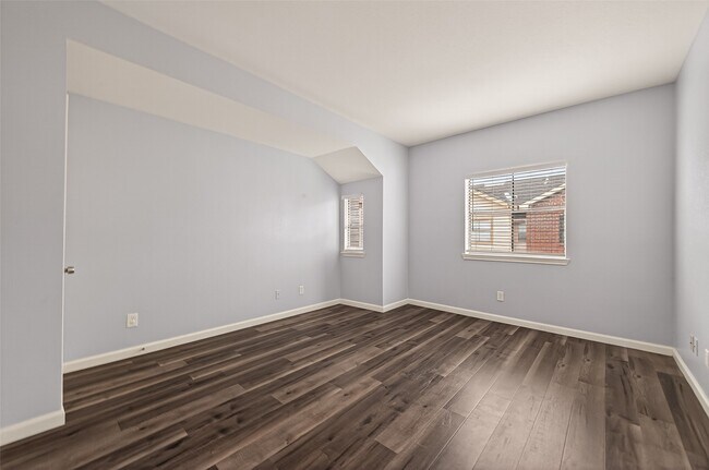Building Photo - 1103 Dulles Ave