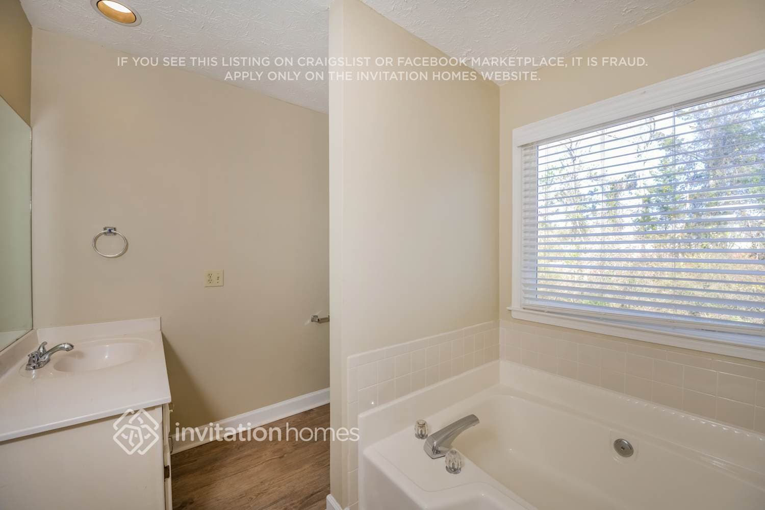 Building Photo - 3735 Starboard Ln