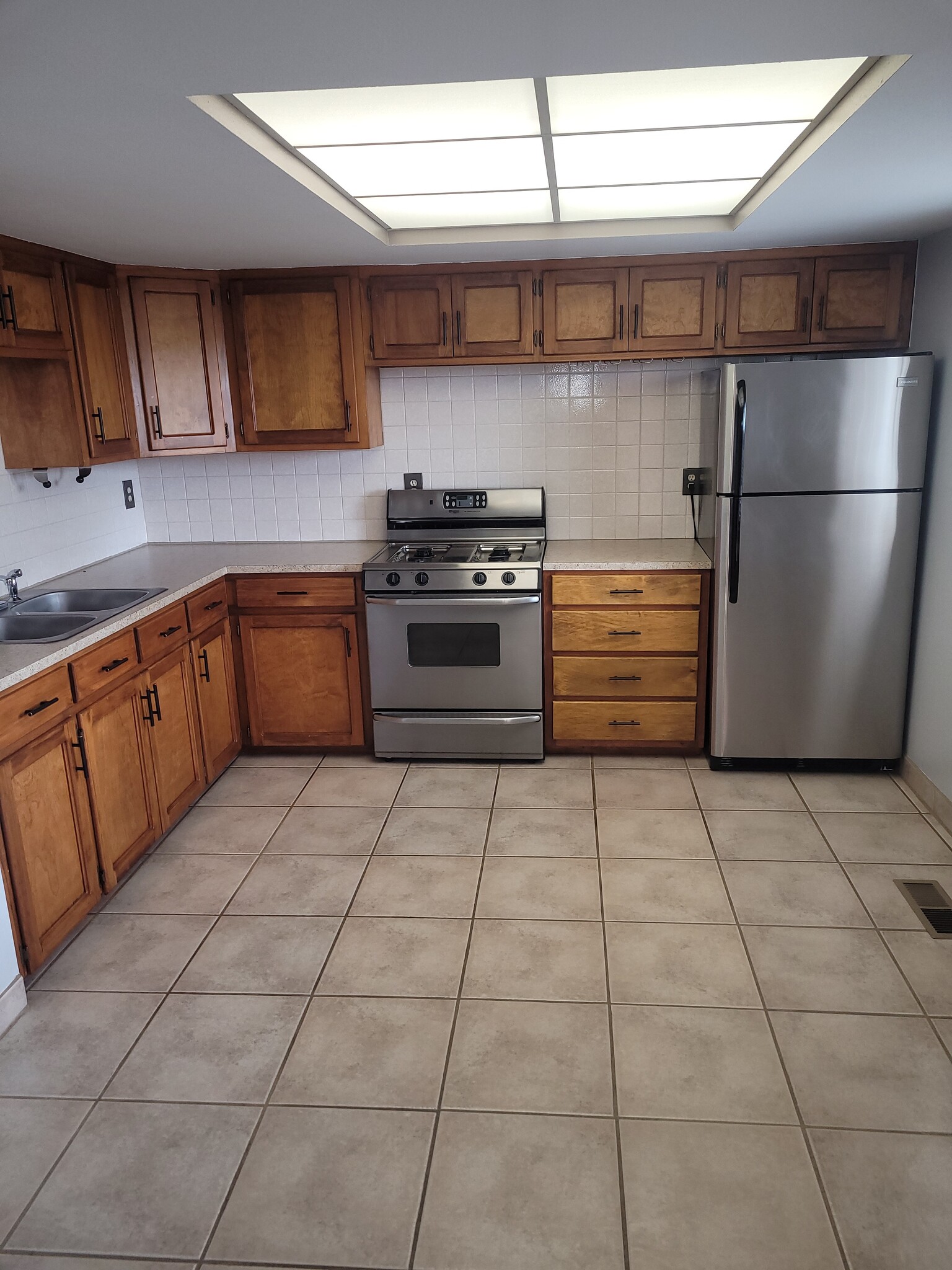 Building Photo - 1319 Pacheco Ct