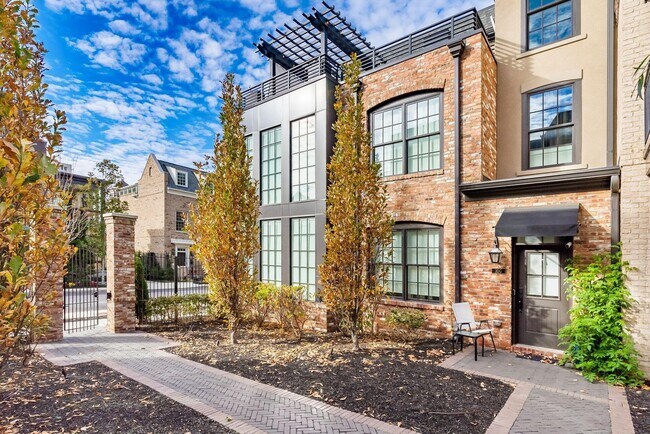 Building Photo - 100 Normandy Ave