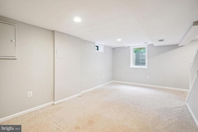 Building Photo - 6124 12th Rd N