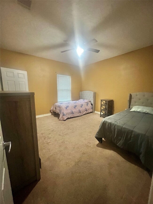 Building Photo - 2734 Duncan Dr