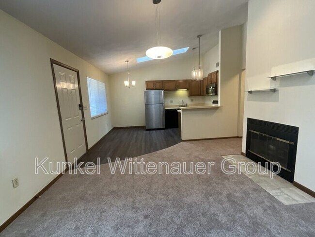 Building Photo - 166 Eagle Ridge