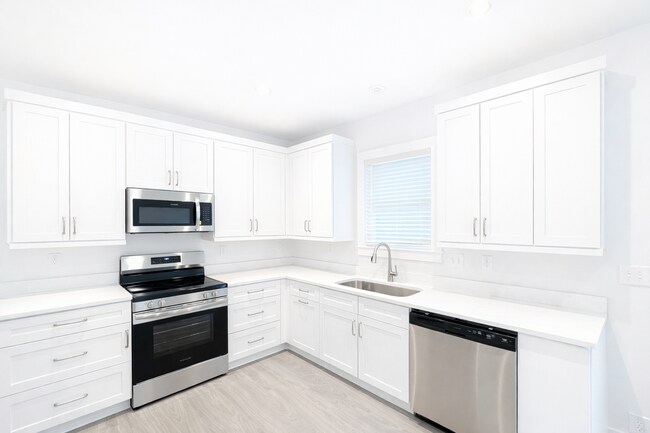 Building Photo - New Construction - North Asheville - Rental