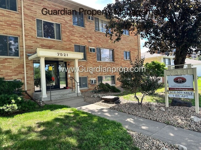 Primary Photo - Richfield Ground Level 1 Bedroom, Heat Pai...