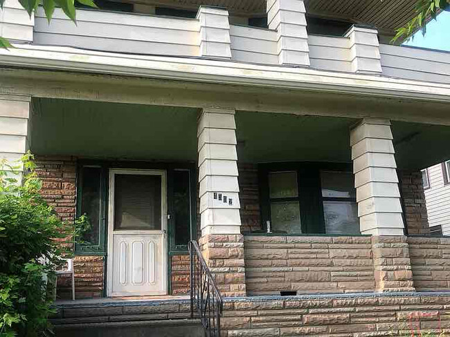Primary Photo - 4502 McGregor Ave