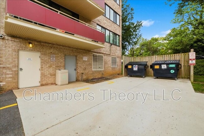 Building Photo - 4201 Cherry Hill Rd