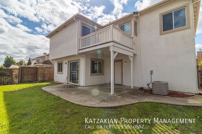 Building Photo - 2-Story 3-Bedroom 2.5 Bath Gated Brookside...