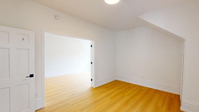 Building Photo - Elegant & Updated 2BR / 1BA Apartment with Beautiful City Views — Corona Heights