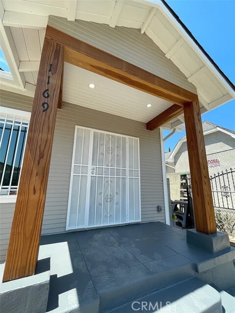 Building Photo - 1167 N Berendo St