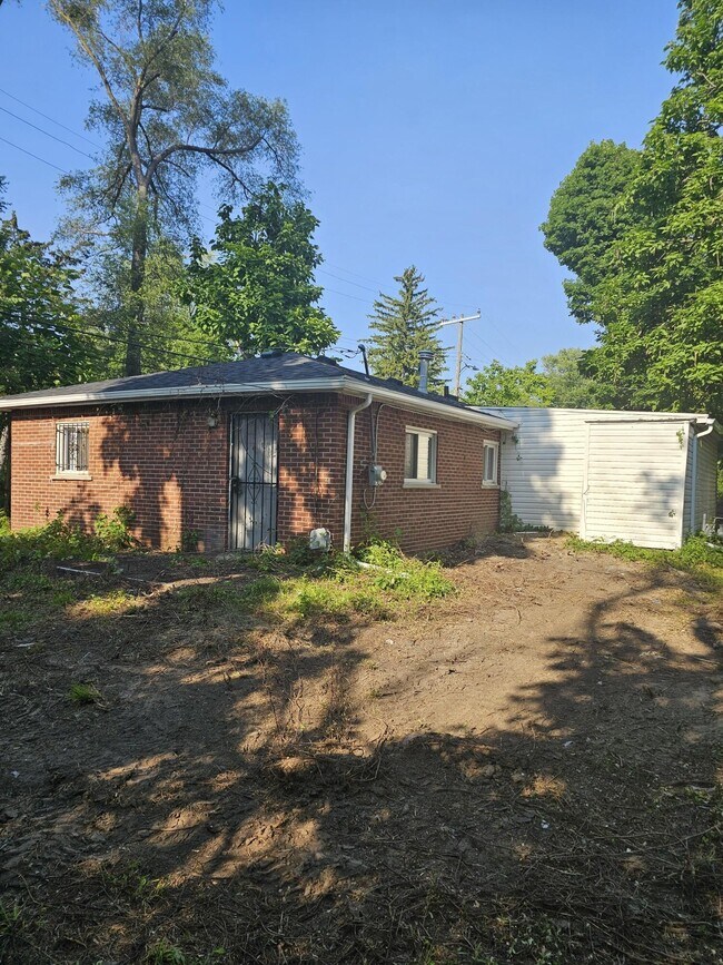 Building Photo - 18331 Burgess