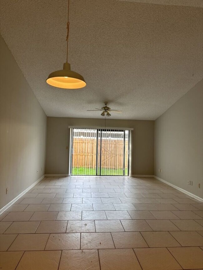 Building Photo - PLANTATION - BELLEFIELD VILLAGE
