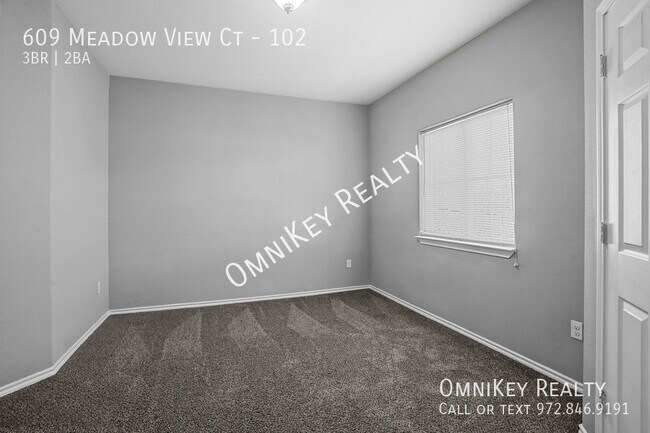 Building Photo - 609 Meadow View Ct