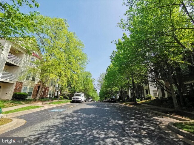 Building Photo - 18715 Sparkling Water Dr