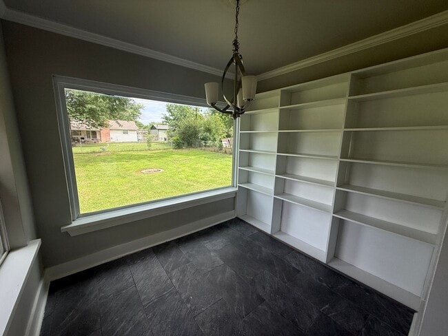 Building Photo - Broken Arrow Fully Remodeled Dream Home 3 Bedroom