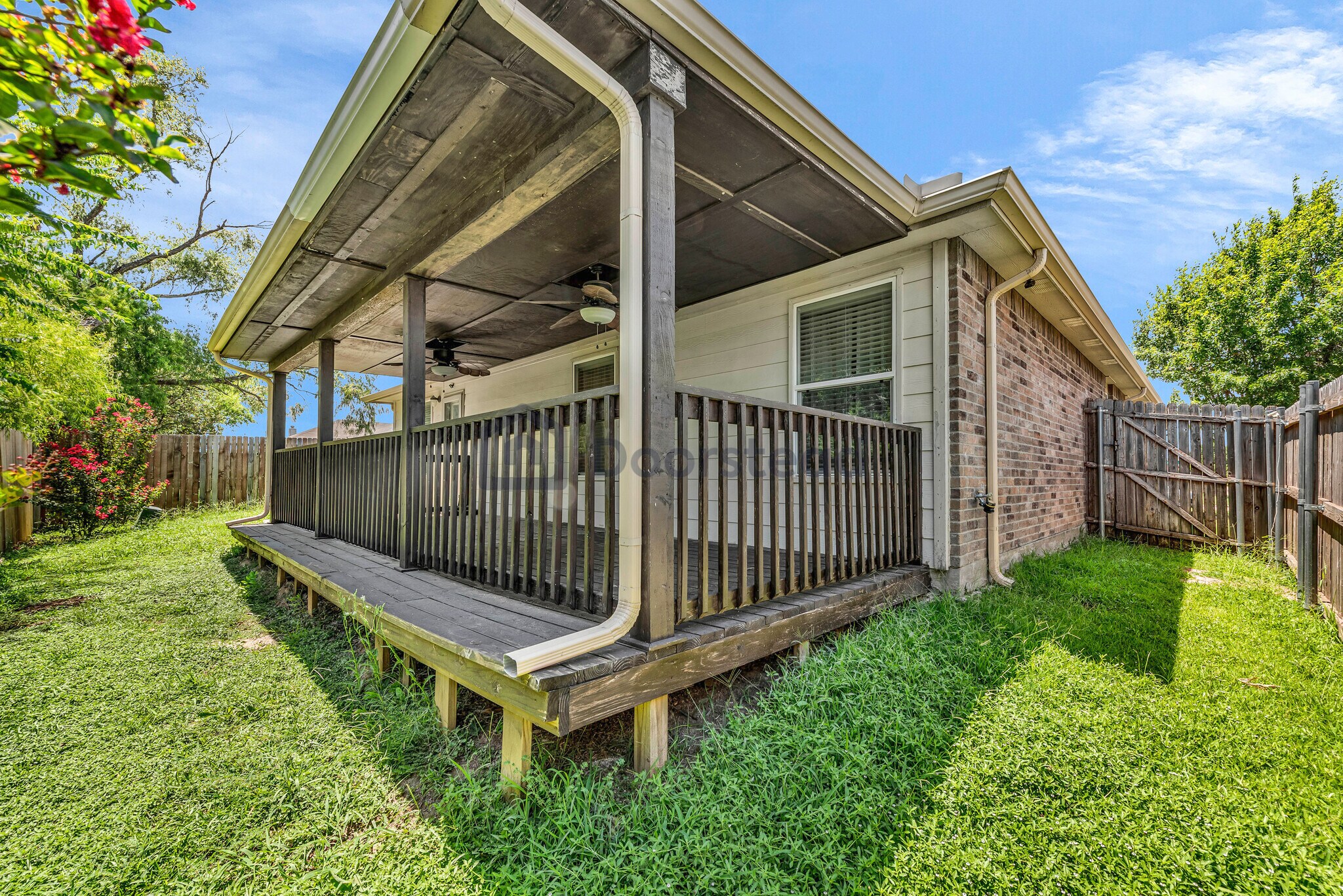 Building Photo - 12744 Northern Pine Dr