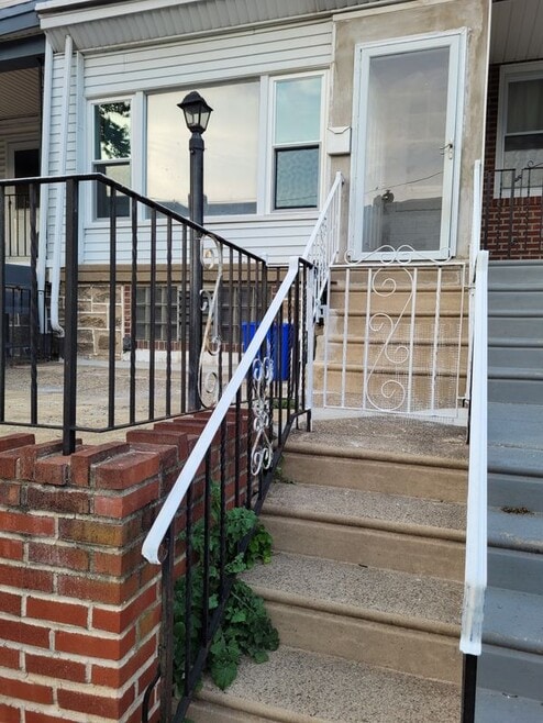 Building Photo - 4151 Gilham St