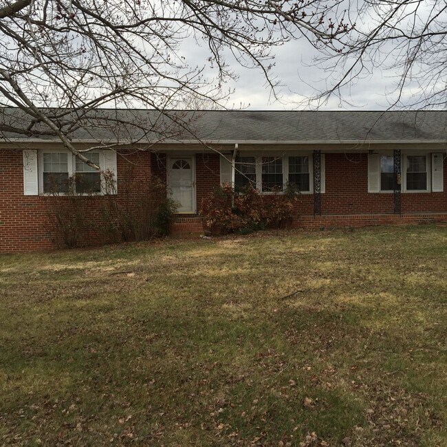 Primary Photo - 2721 Arritt Road